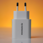 شارژر دیواری ریورسانگ مدل PowerKub 20 AD75C توان 20 وات - Image 3